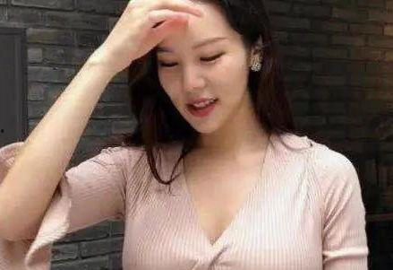 17c反差婊吃瓜网,揭秘网络红人的真实面目，吃瓜群众如何辨别真假