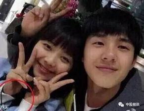 姐弟恋网红情侣吃瓜