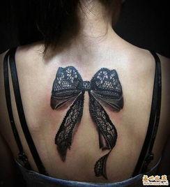 网红吃瓜纹身美女是谁图片,网红吃瓜事件引发热议