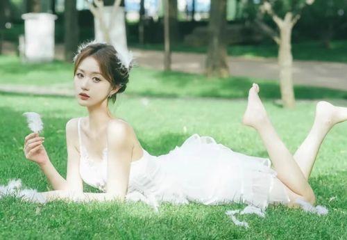 吃瓜女网红视频素材免费